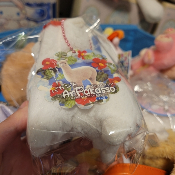 Alpacasso keychain Flower eyelashes plush - Picture 3 of 3